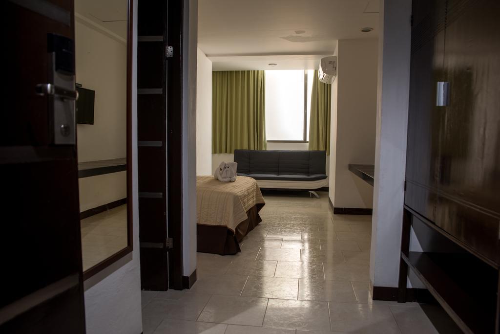 Hotel Plaza Playa Playa del Carmen Exterior photo
