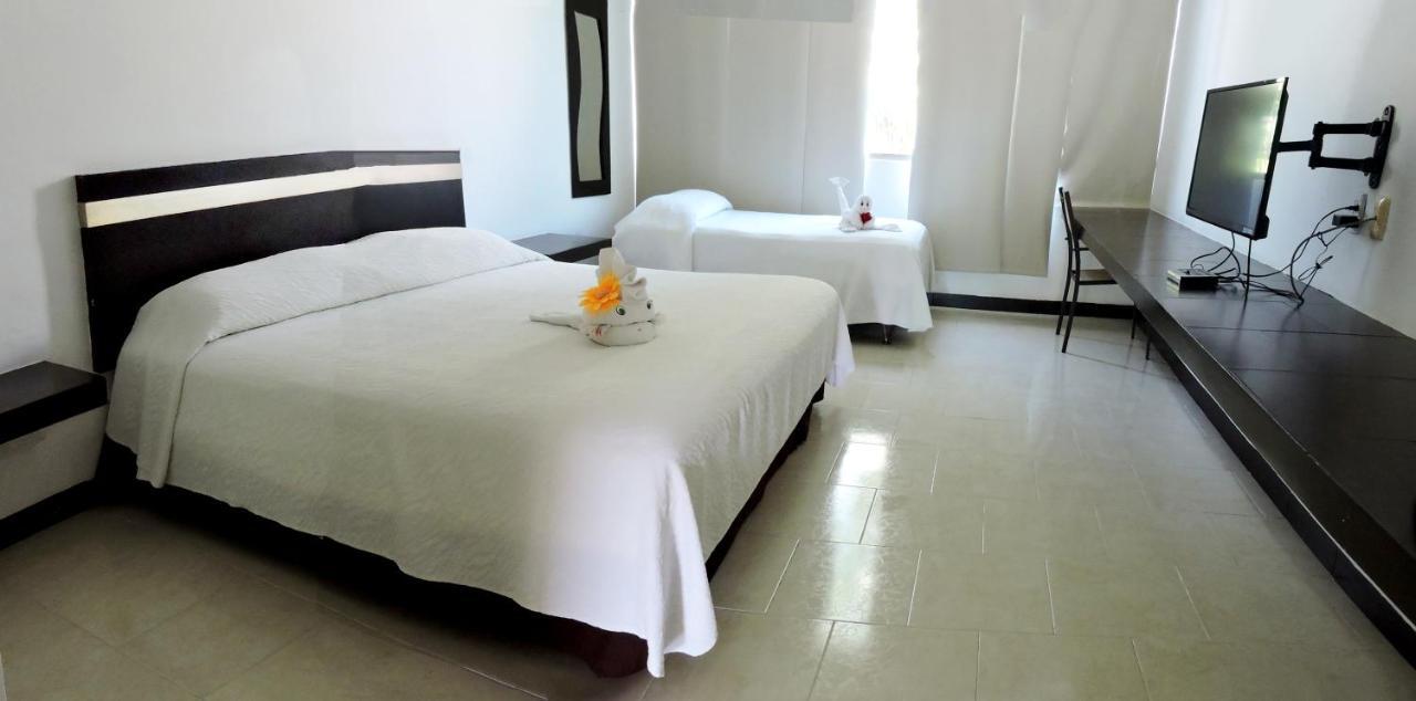 Hotel Plaza Playa Playa del Carmen Exterior photo